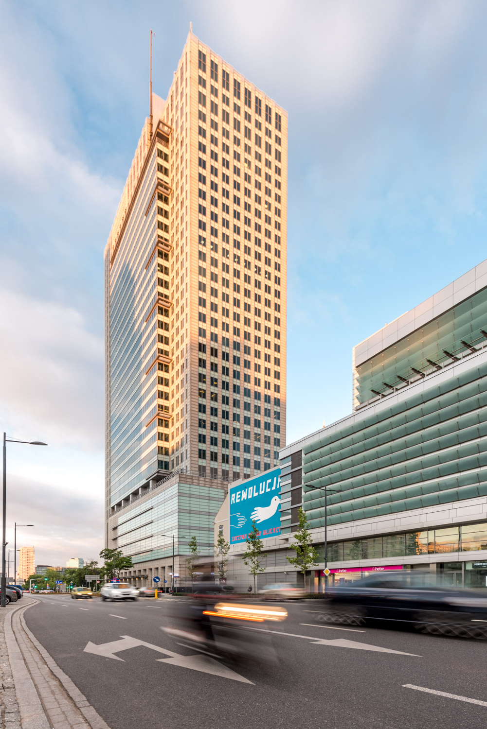 Zdjęcie architektury budynku Warsaw Financial Center